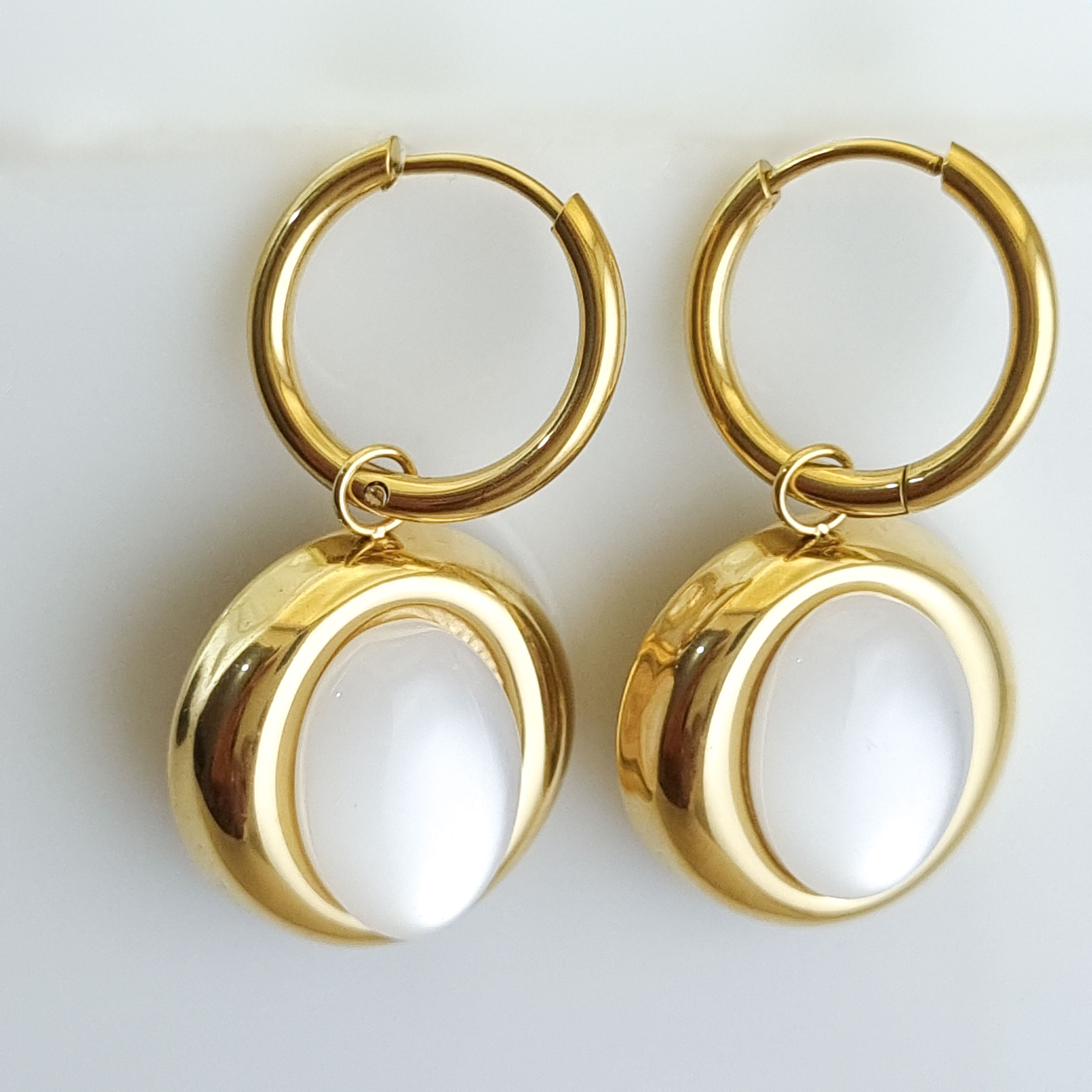 Lune Orb Moonstone Drop Earrings
