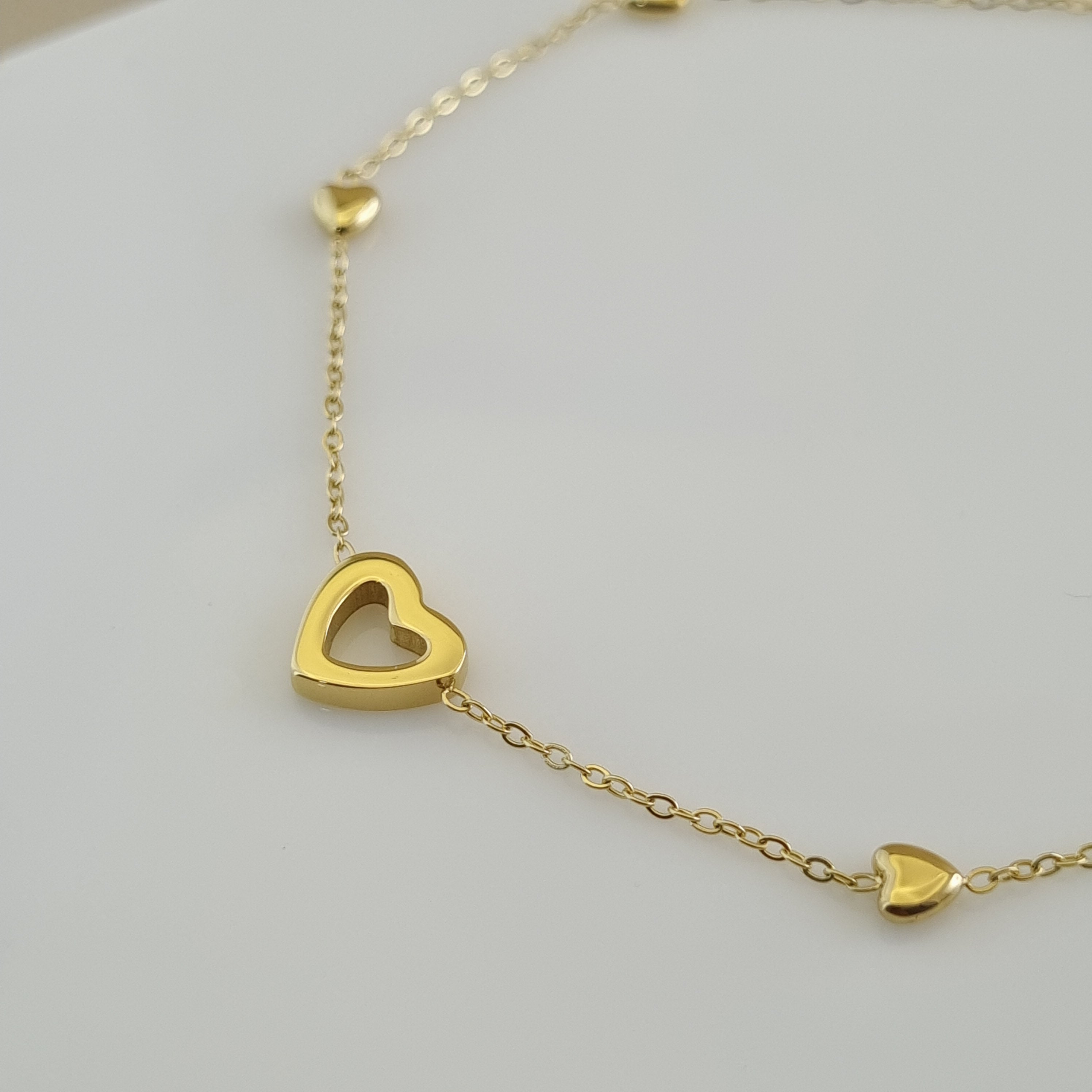 Gold heart anklet, dainty heart jewelry, 18K gold plated anklet, romantic jewelry gift, heart charm ankle bracelet.